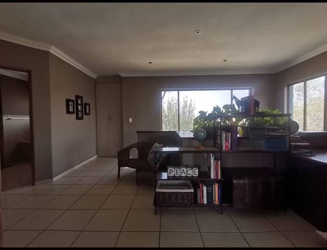 3 BEDROOM HOUSE FOR SALE IN VANDERBIJLPARK SE 8